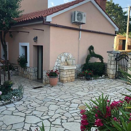 Teta Jana Apartment Smoljanci Bagian luar foto