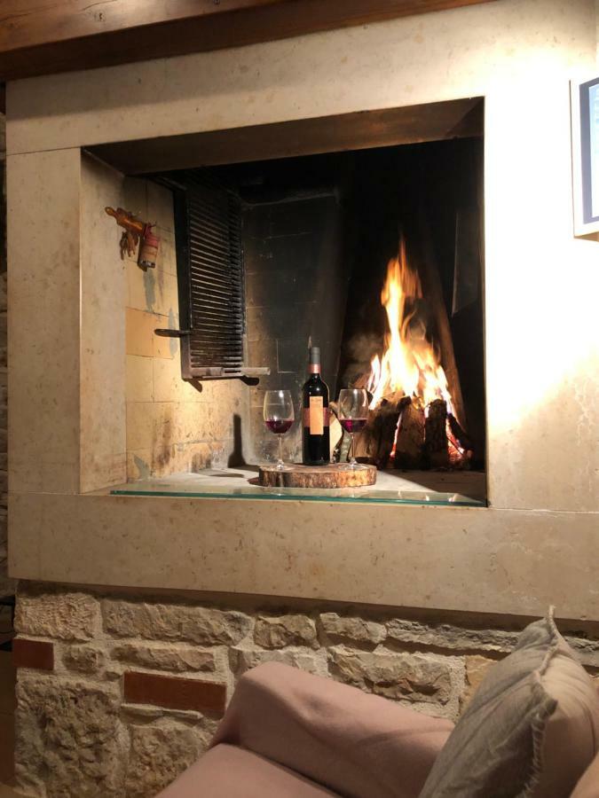 Teta Jana Apartment Smoljanci Bagian luar foto