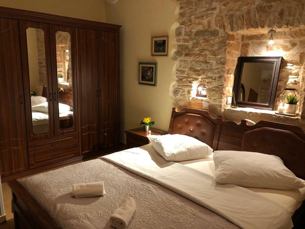 Teta Jana Apartment Smoljanci Bagian luar foto